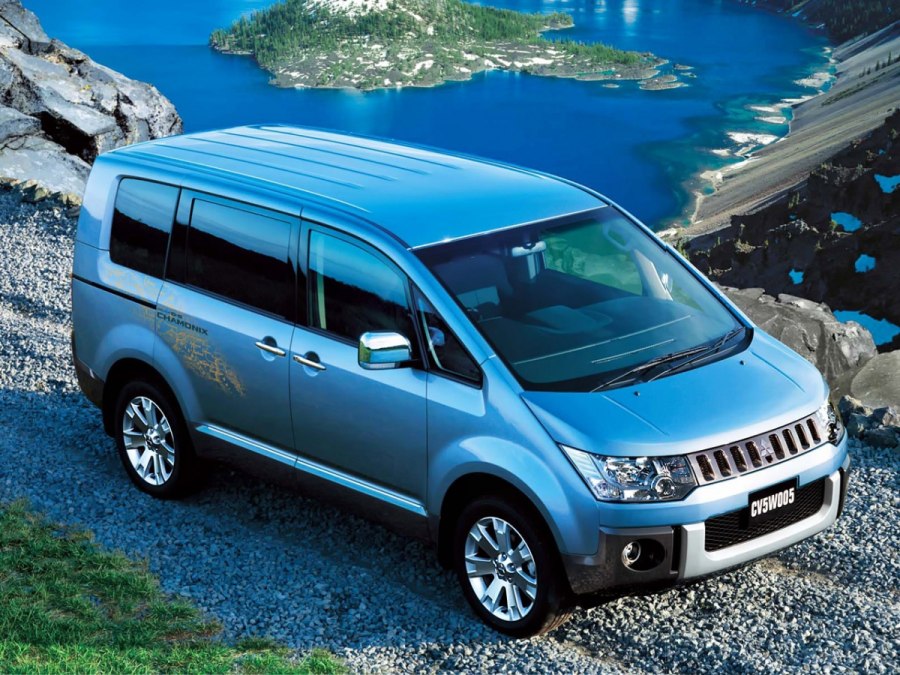 Mitsubishi Delica 5 поколения