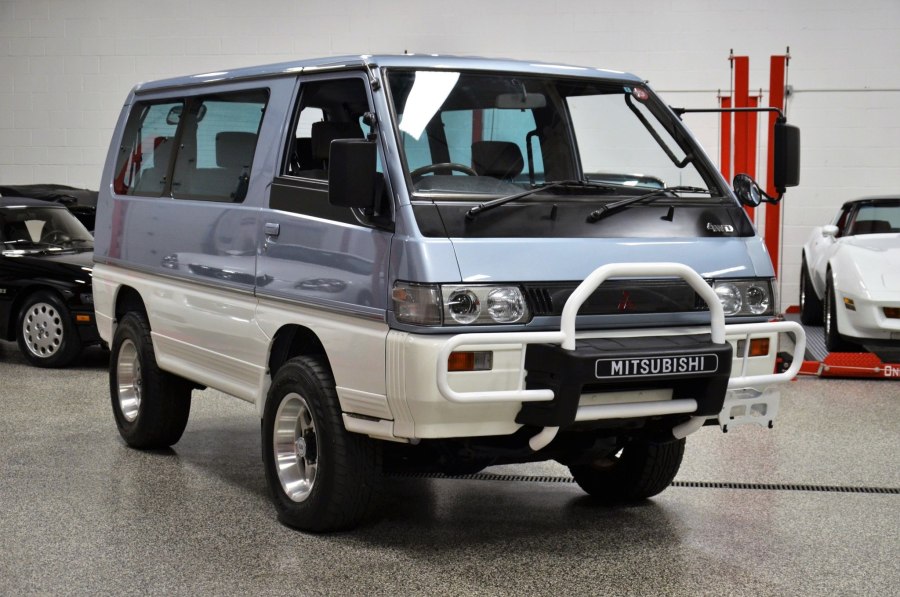 Mitsubishi Delica l300 4x4 2.5