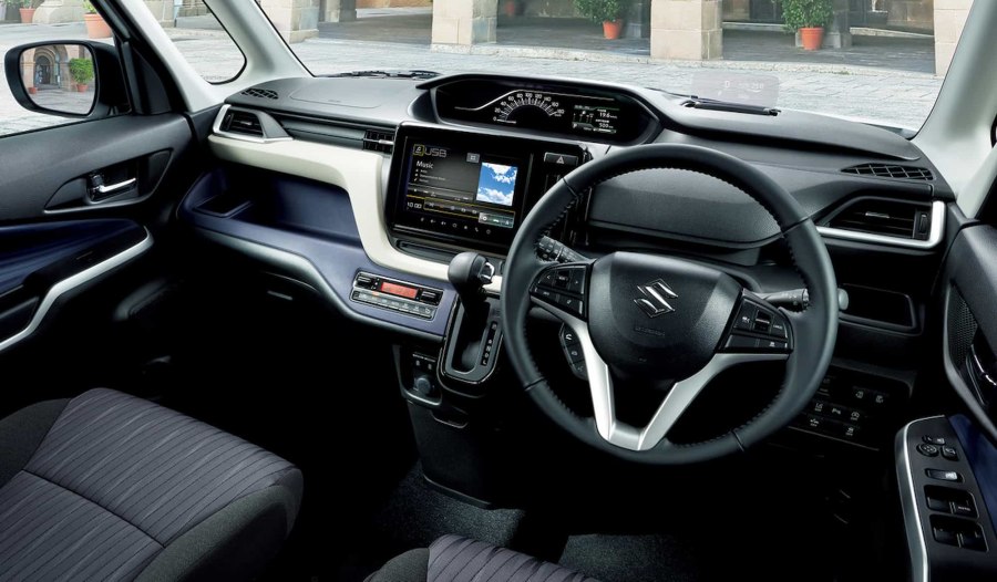 Mitsubishi Delica 2020 салон