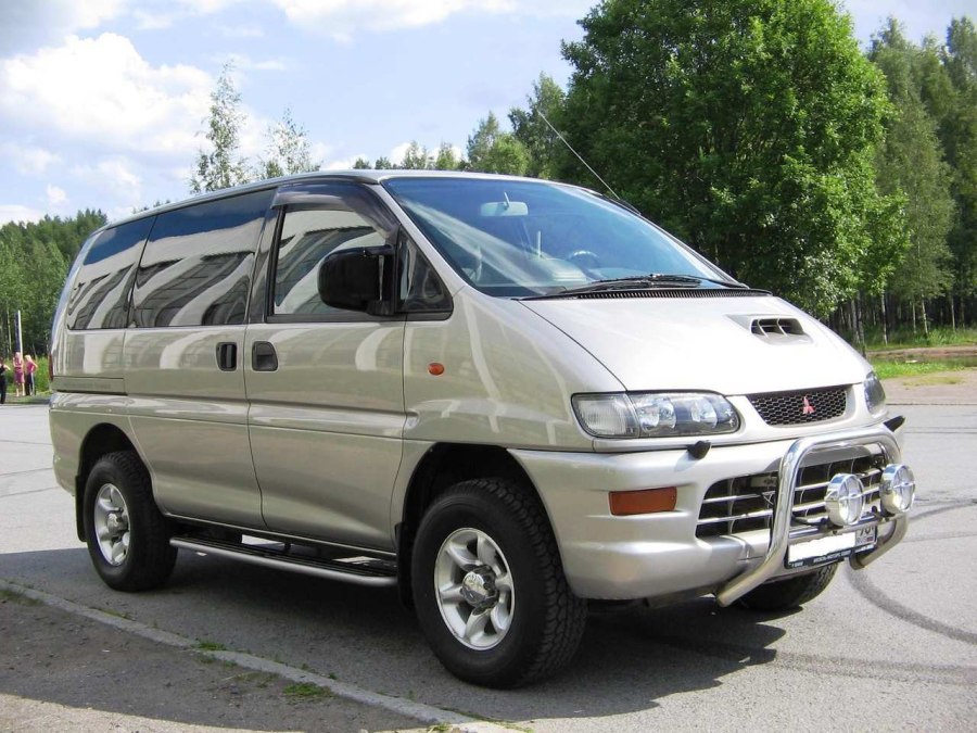 Mitsubishi Delica Space Gear