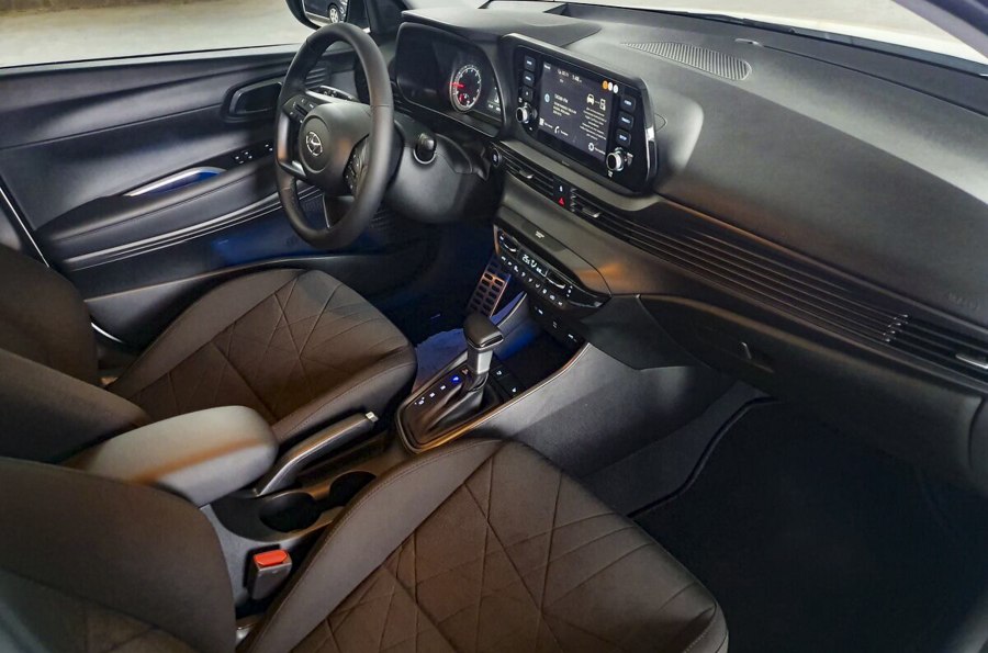 Hyundai Bayon High-Tech 100 л.с. 2022