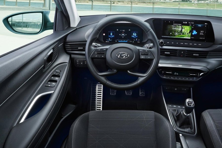 Hyundai Bayon 2022 салон