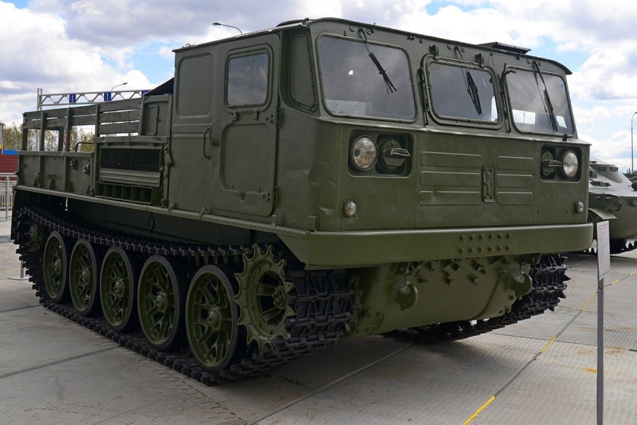 Артиллерийский тягач АТС-59