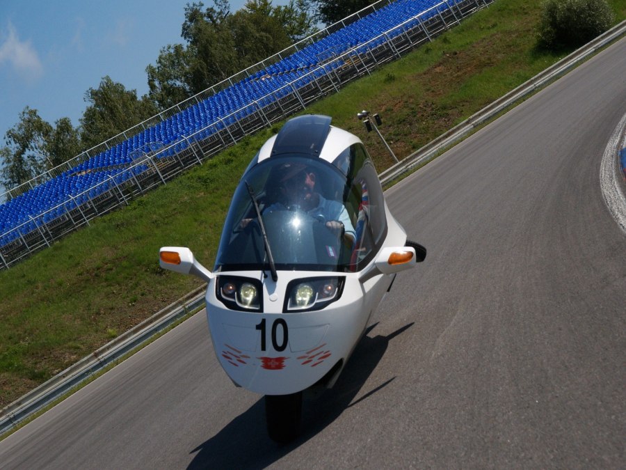 Moto Cabin