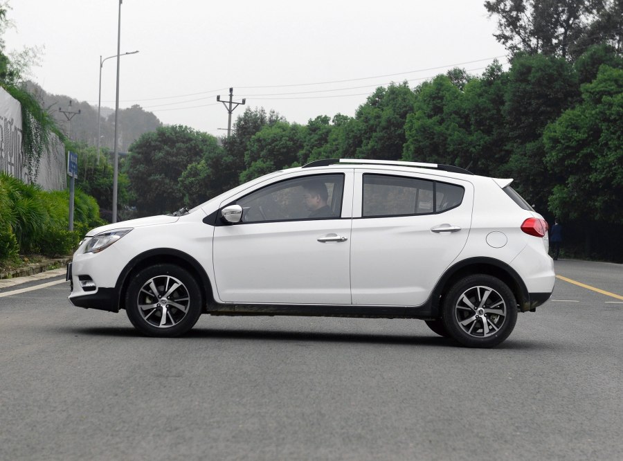 Машина Lifan x50