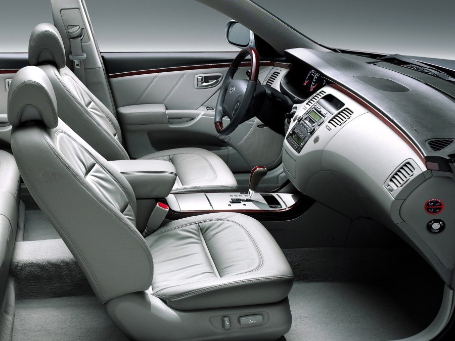 Hyundai Grandeur 2005 салон