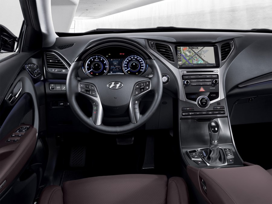 Hyundai Grandeur 2015 салон