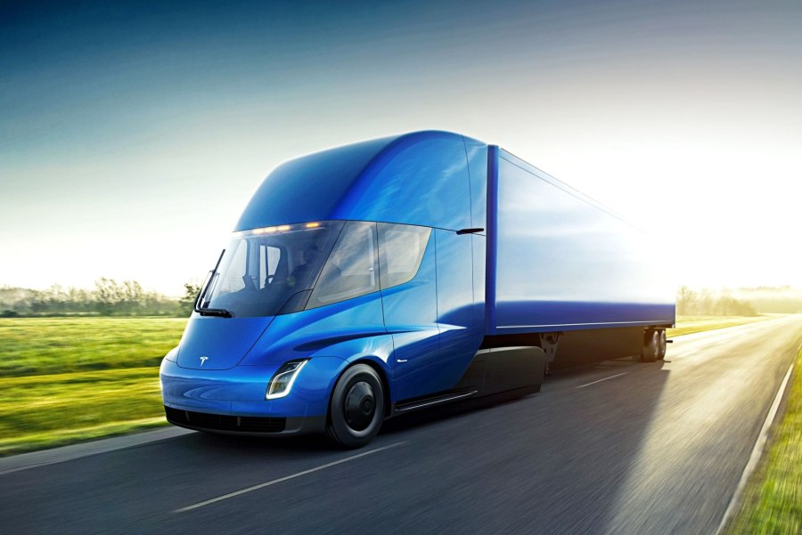 Tesla Semi — электрический седельный тягач