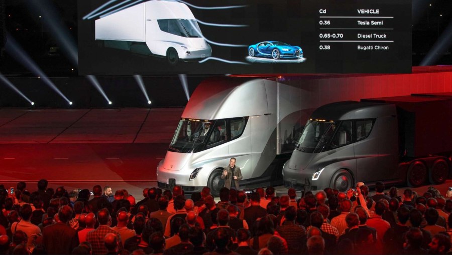 Грузовик Tesla Semi-Truck