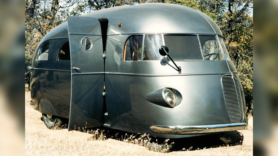 Американский кемпер Airstream