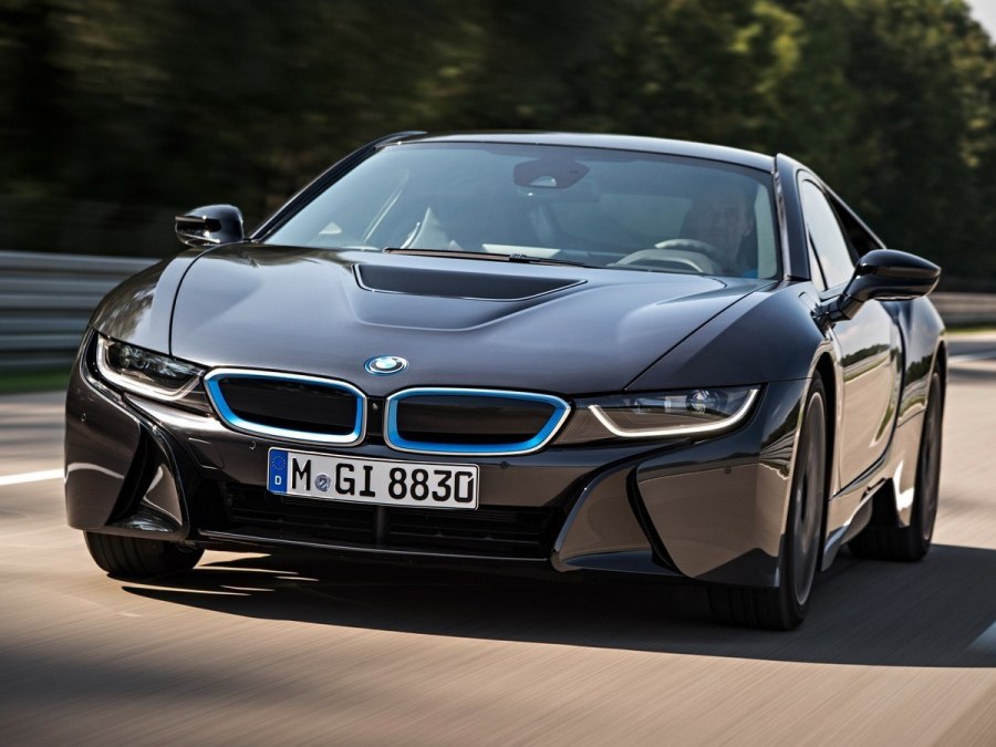 BMW i8 2022