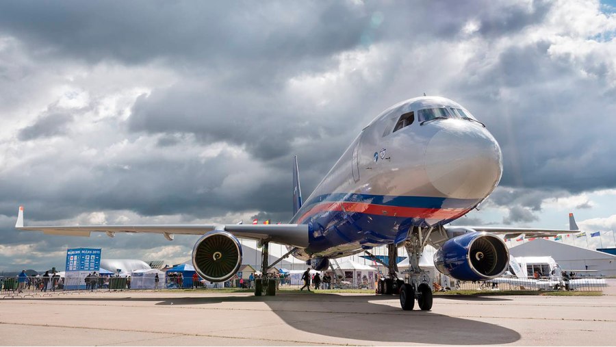 Ту-214 пассажирский самолёт
