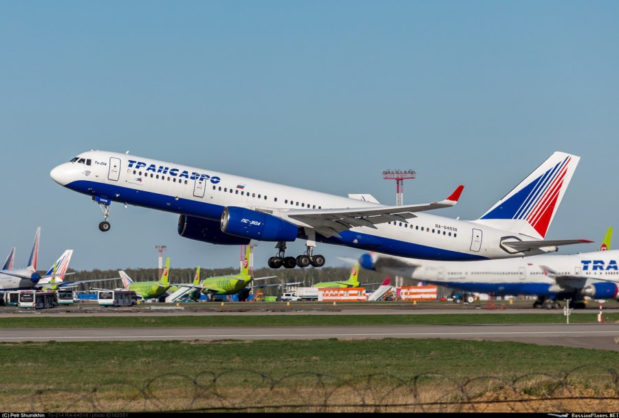 Самолет ту 214