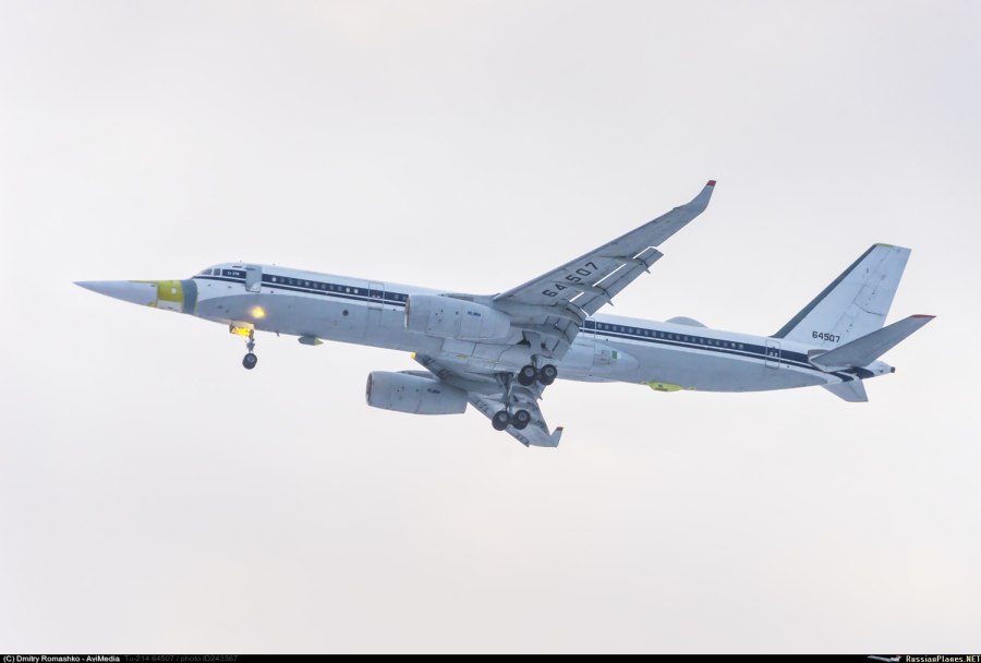 Ту-214 пассажирский самолёт