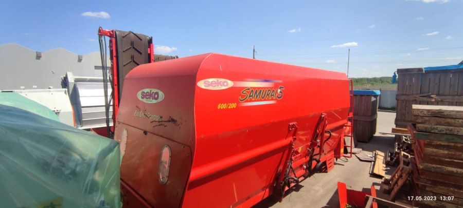 Кормораздатчик Trioliet Solomix 2 24l ZKT, 2010 габариты