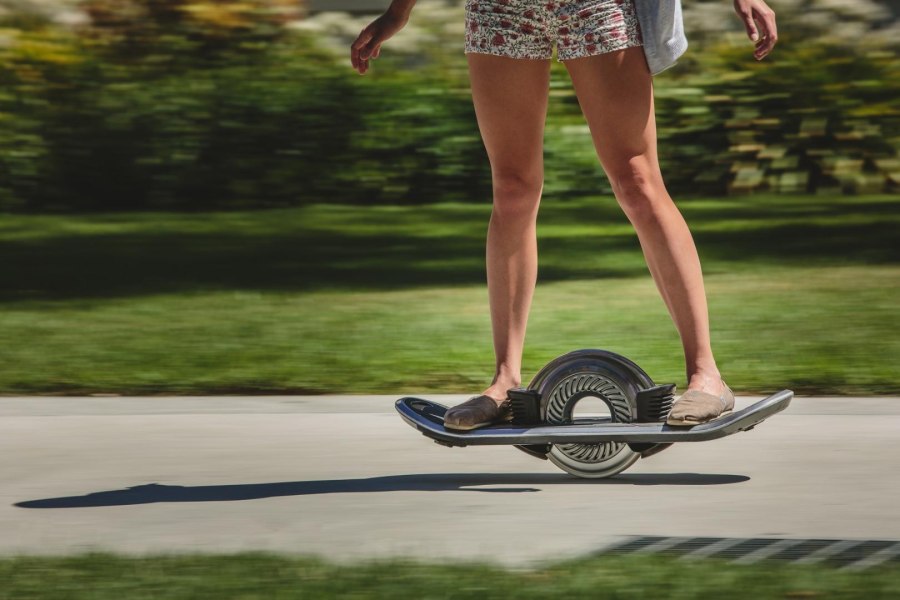 Одноколесный скейтборд Onewheel
