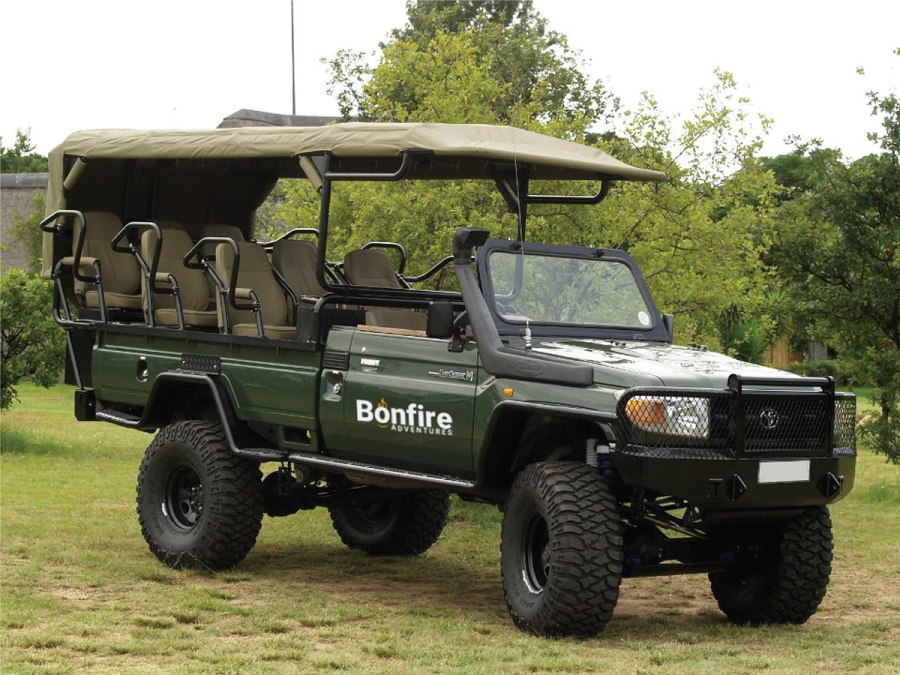 Toyota Land Cruiser Safari
