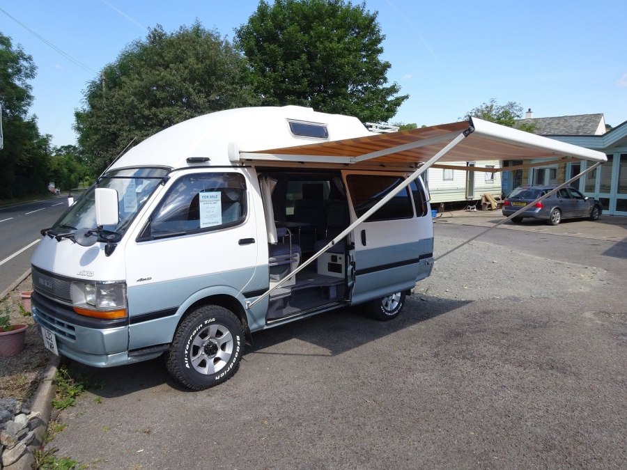 Тойота Хайс Camper