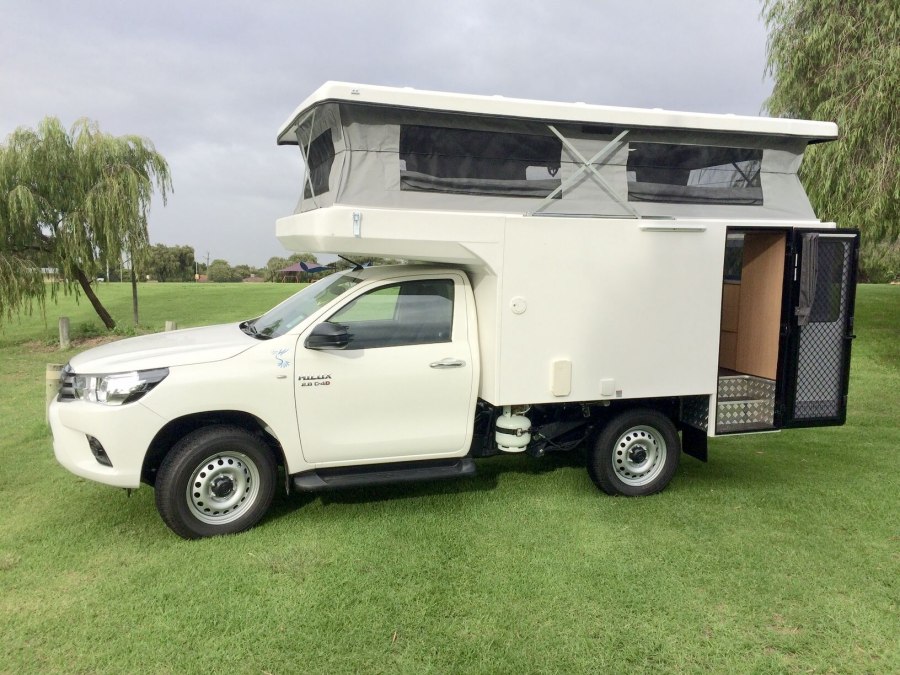Toyota Hilux автодом