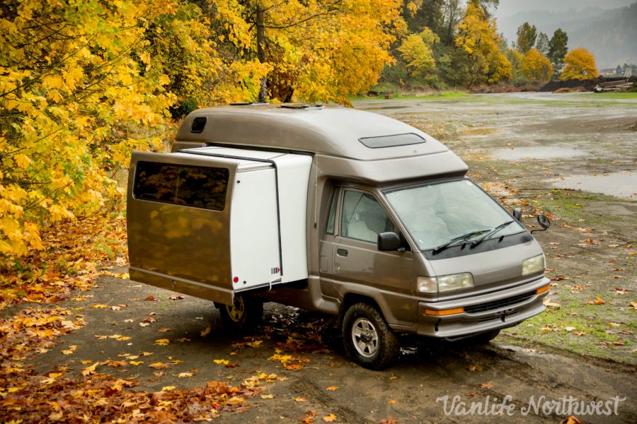 Toyota Hiace Camper 4wd