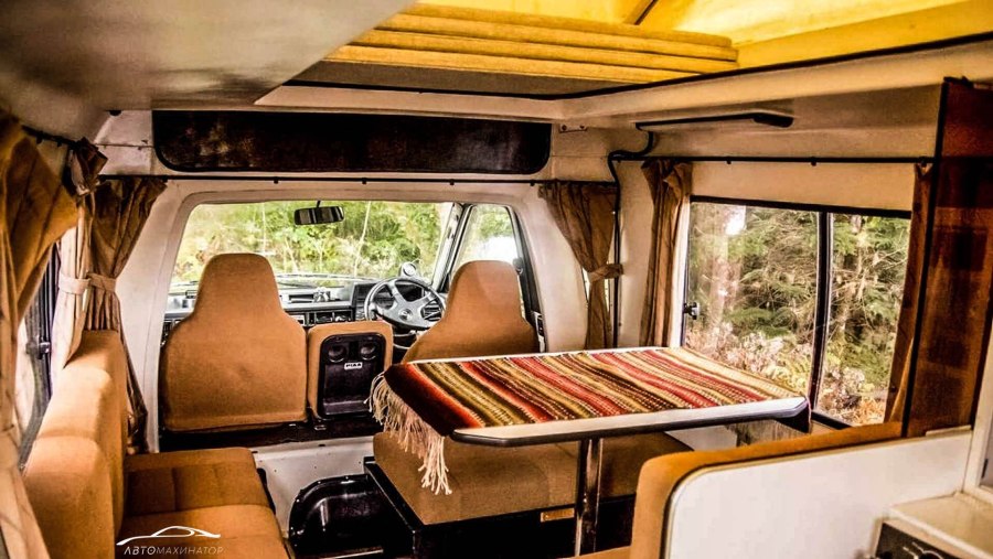 Toyota Lite Ace Camper