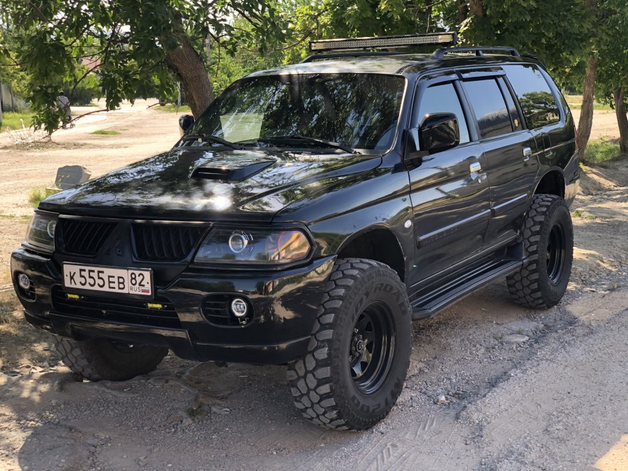 Митсубиси Паджеро спорт 2004