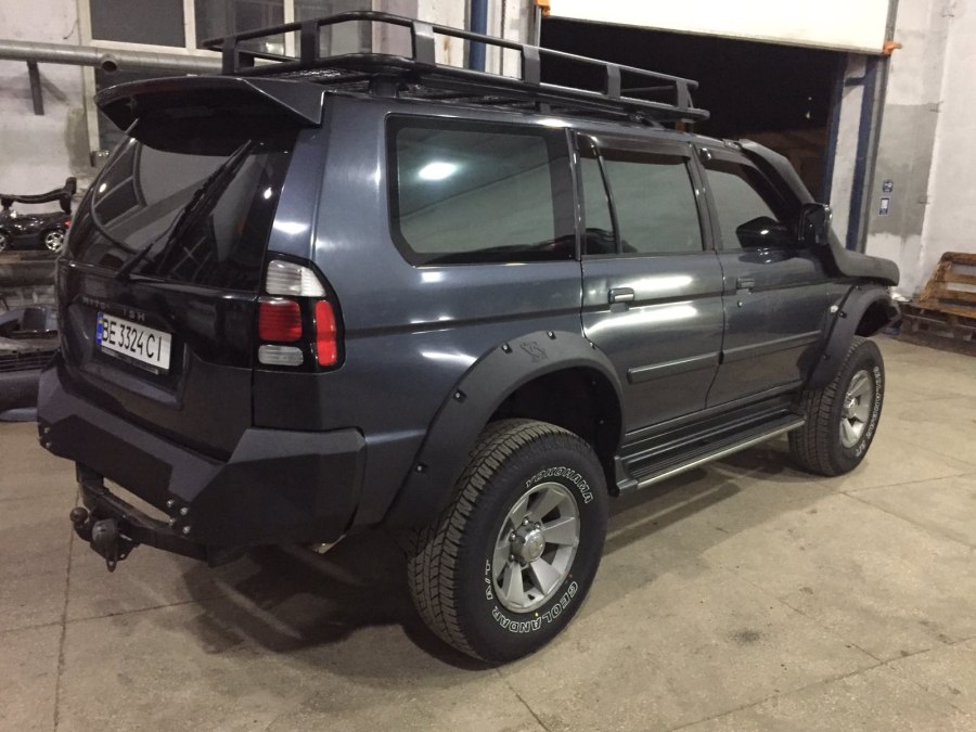 Расширители Mitsubishi Pajero Sport 2
