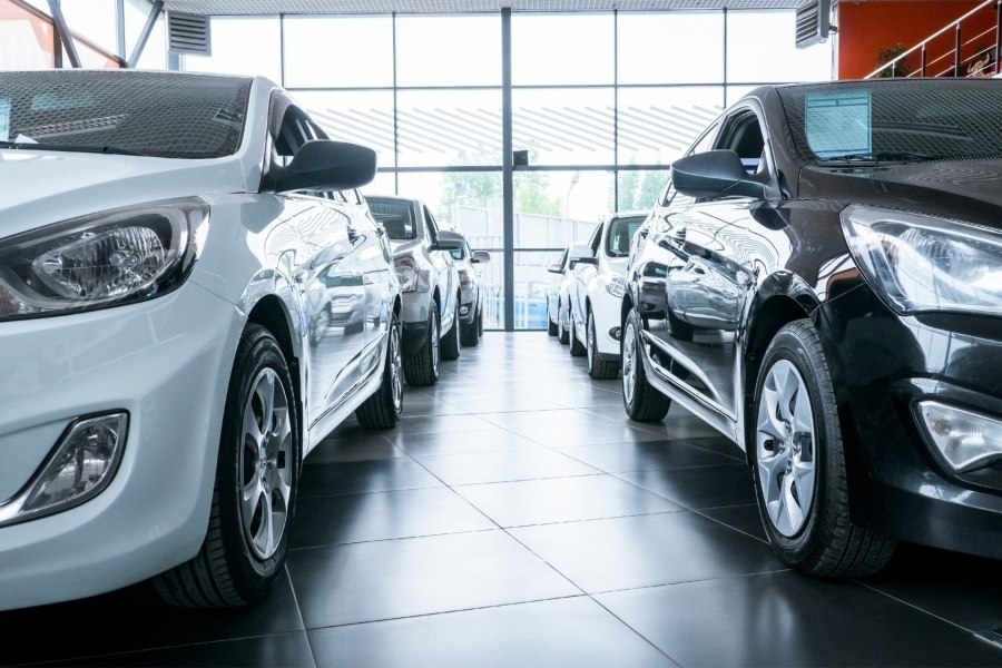 Новые автомобили автосалон