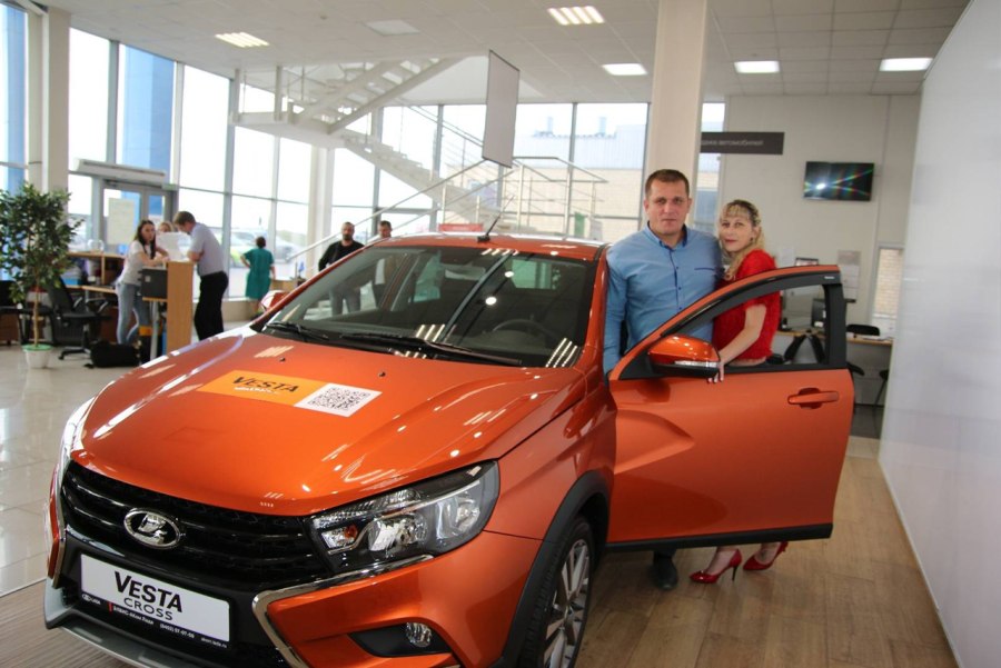 Lada Granta 2015 автосалон