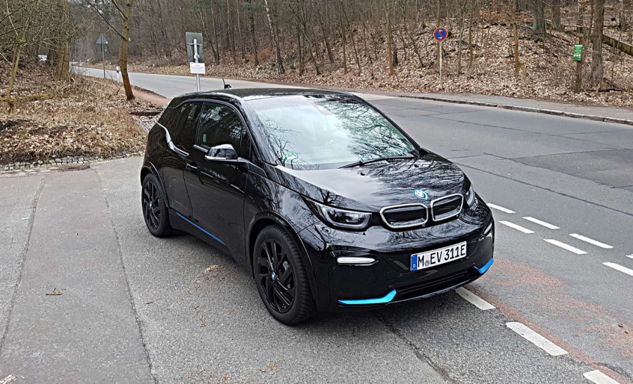 BMW i3 черный