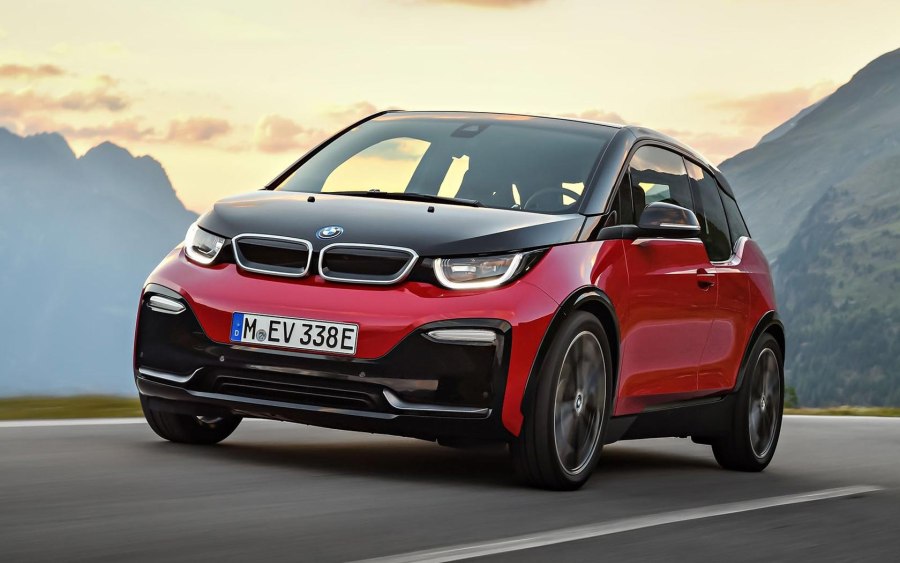 Электромобиль BMW i3