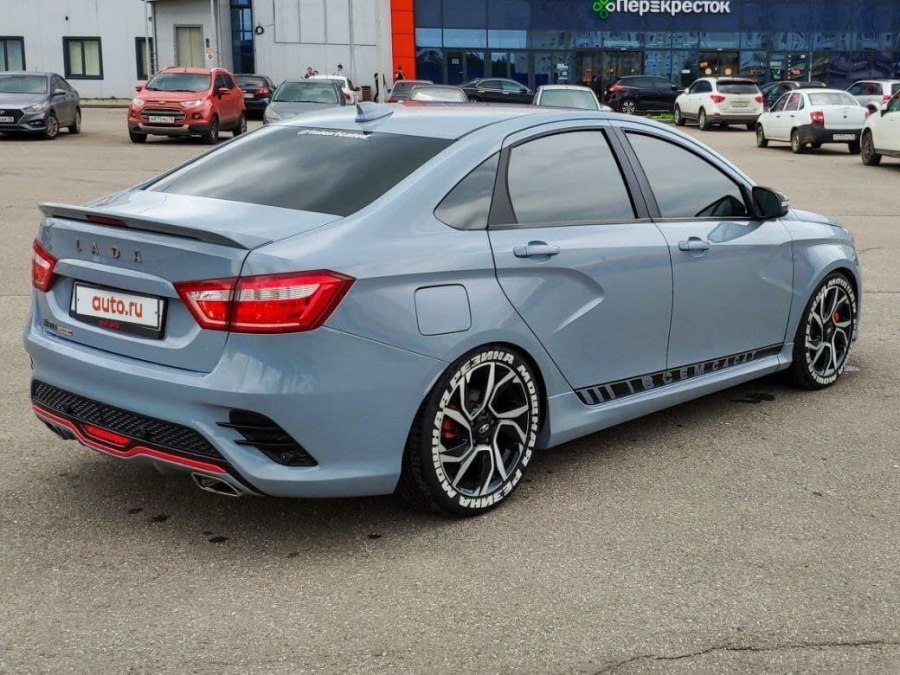 Lada Vesta Sport серая