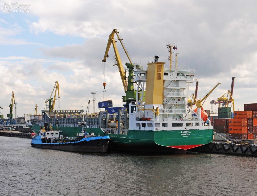 Теплоход Нарва