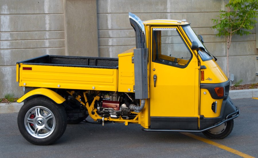 Трёхколёсный Piaggio Ape