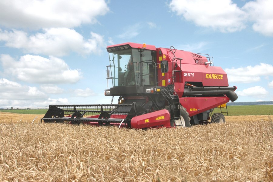 GS 575 зерноуборочный комбайн