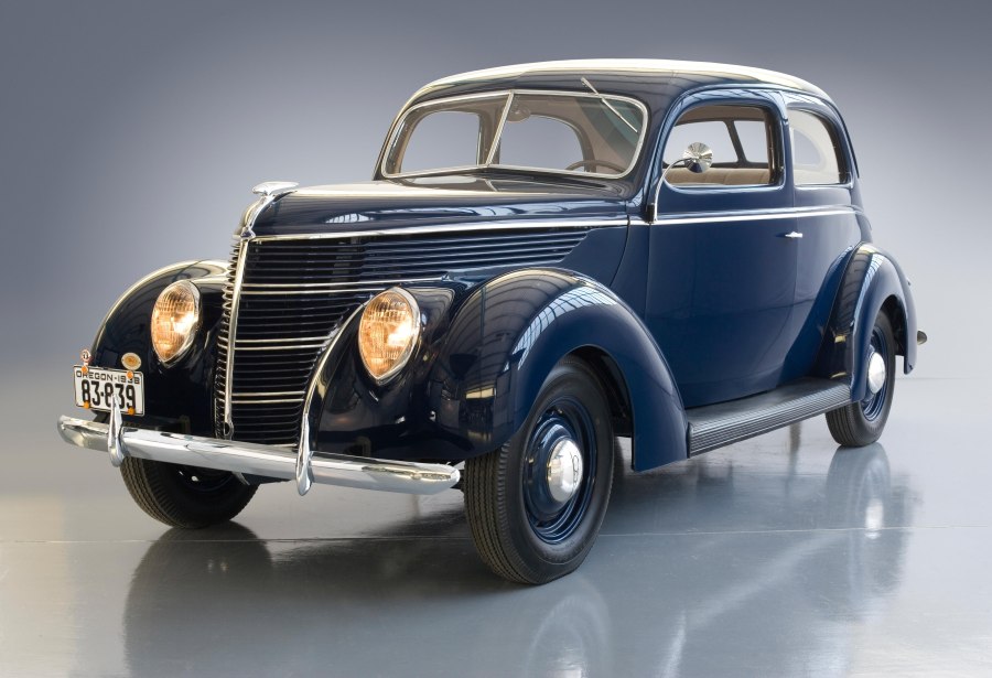 Ford Standard Tudor sedan