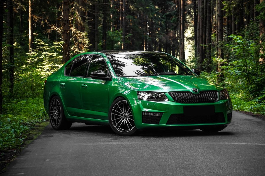 Škoda Octavia RS a7 зеленая