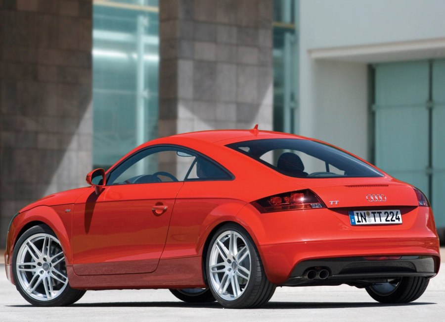 Ауди TT Coupe