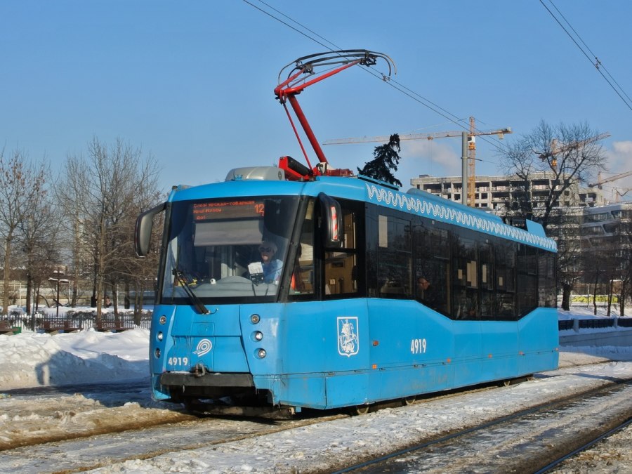 Трамвай 71 153 3 (лм 2008) кабина