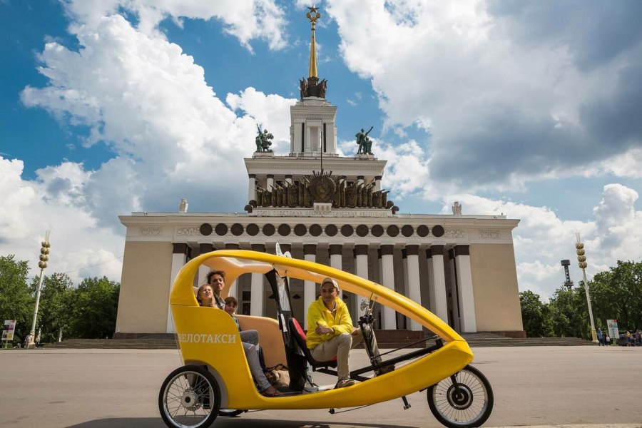 Машина для экскурсий москва