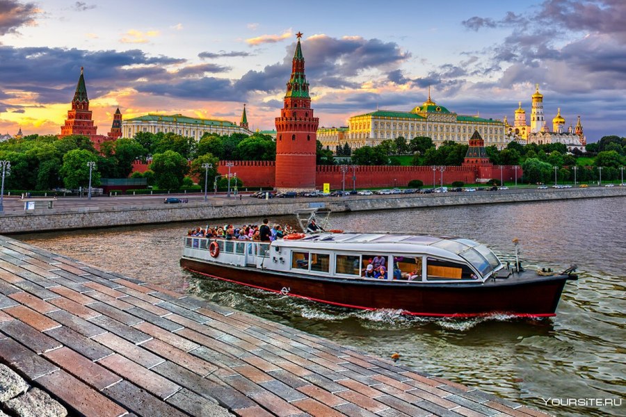 Теплоходная прогулка Москва