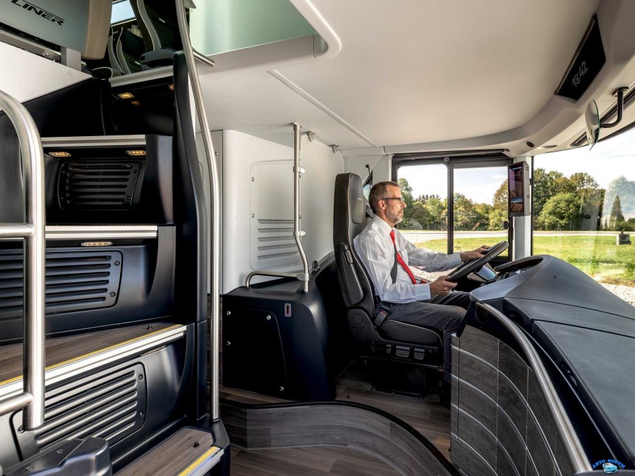 2020 Neoplan Skyliner внутри