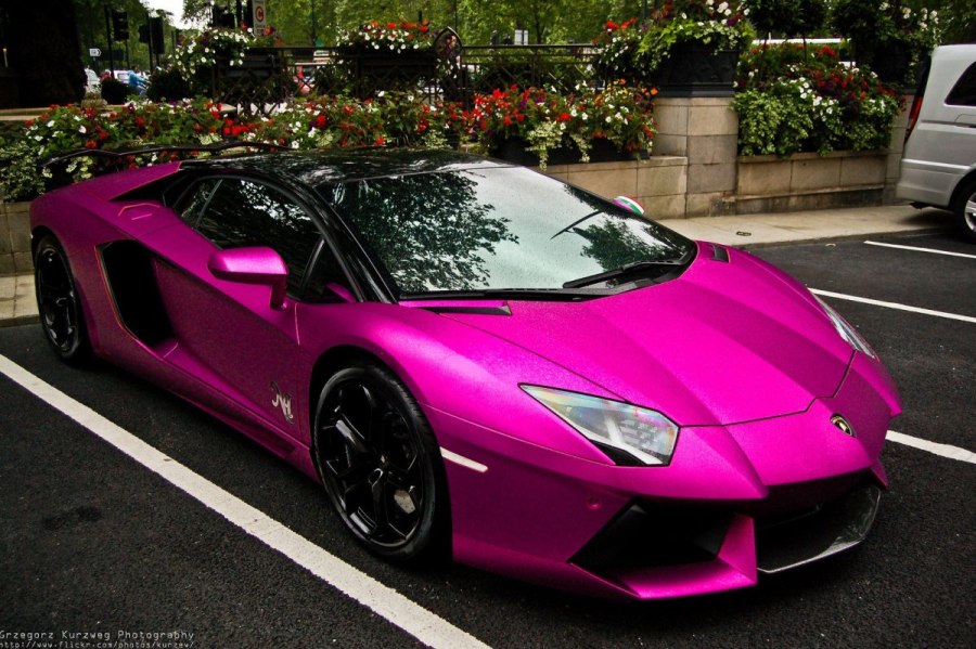 Lamborghini Aventador lp700-4 фиолетовый