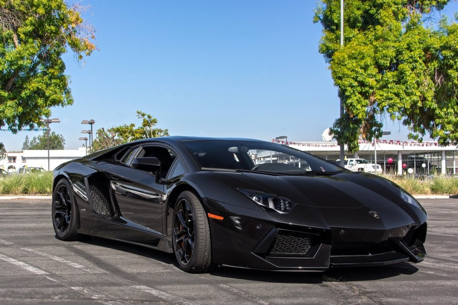 Lamborghini Aventador lp700-4 черная