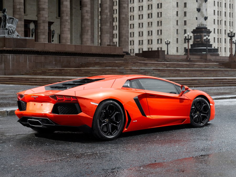 Lamborghini Aventador lp700-4 2011