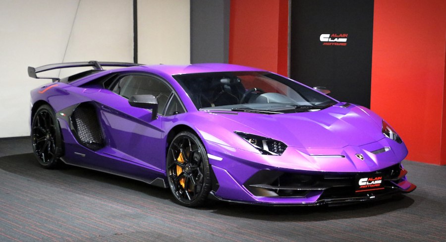 Lamborghini Aventador SVJ фиолетовый