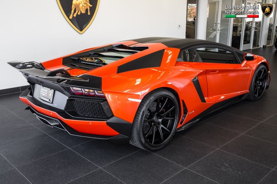 Lamborghini Aventador lp700-4 Orange-Red