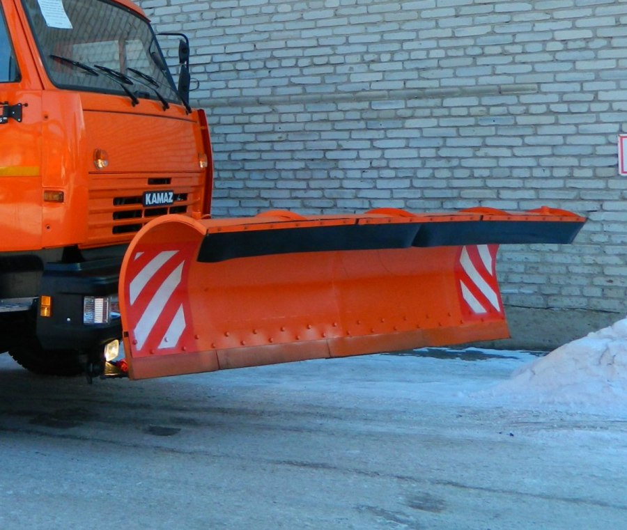 Передний отвал на КАМАЗ 65115