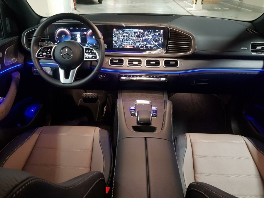 Мерседес GLE 2019 интерьер