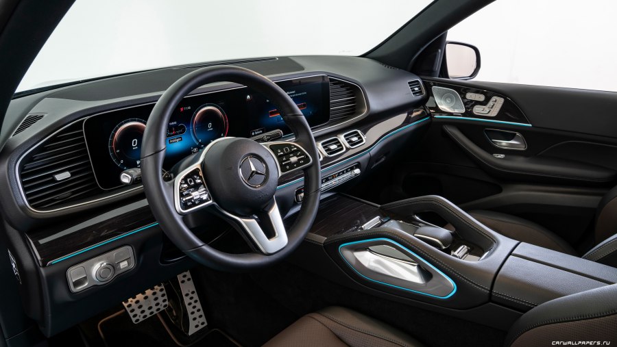 Мерседес-Бенц GLE 400d салон